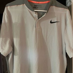 Nike blade collar polo